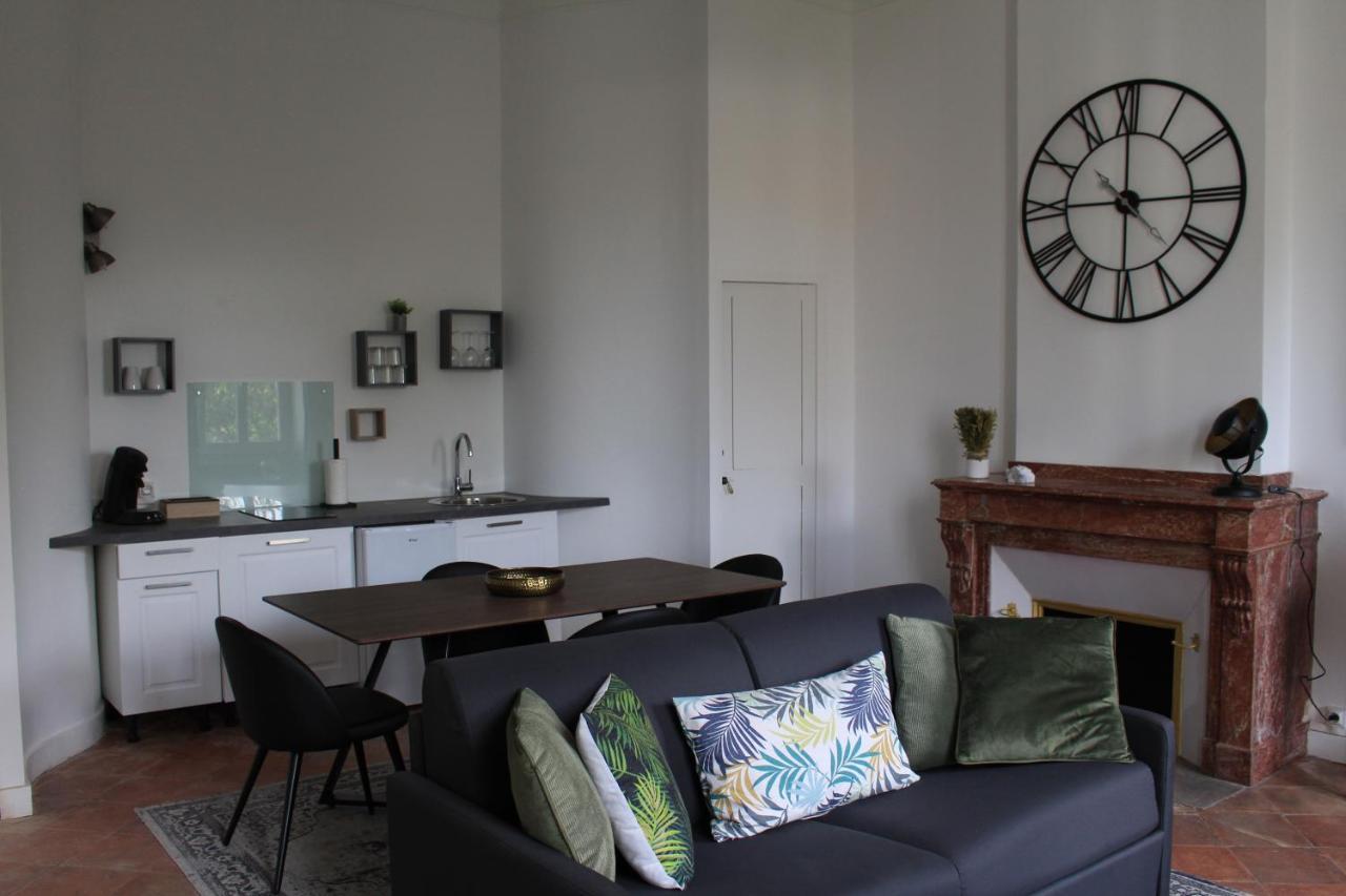 Paul Sabatier-t1-vue Sur Jardin-luxe-wifi-fi-velo Apartment *